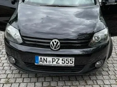 Gebraucht VW Golf Plus Match 105 PS (77 kW) 2012 Schwarz Van / Kleinbus