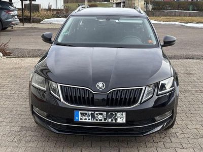 Schwarz Gebraucht 2017 Skoda Octavia Style Kombi | 15.700 € (Fairer Preis)