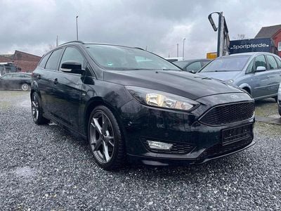Second-hand Ford Focus ST-Line 150 CP (110 kW) 2017 Negru Break