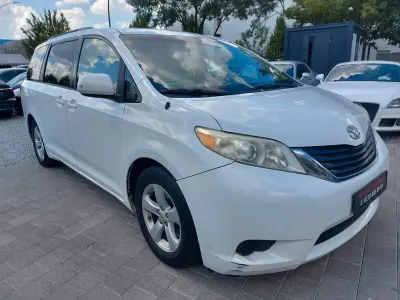 Gebraucht Toyota Sienna 362 PS (266 kW) 2011 Weiß Van / Kleinbus