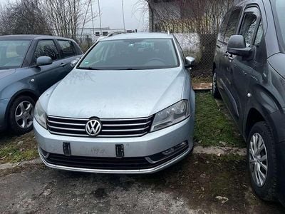 Gebraucht VW Passat Comfortline 160 PS (117 kW) 2012 Reflexsilber metallic Kombi