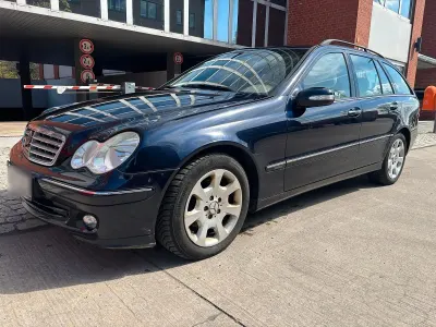 Gebraucht Mercedes C180 163 PS (119 kW) 2004 Blau Kombi