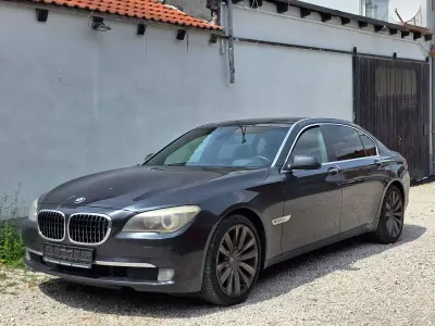 Gebraucht BMW 730L 245 PS (180 kW) 2011 Sophistograu Limousine