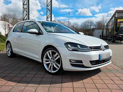 Gebraucht VW Golf 140 PS (102 kW) 2013 Weiß Coupé