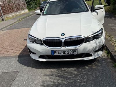 BMW 330e
