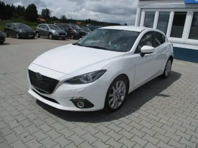 Gebraucht Mazda 3 Sports-Line 150 PS (110 kW) 2015 Purweiss Kleinwagen