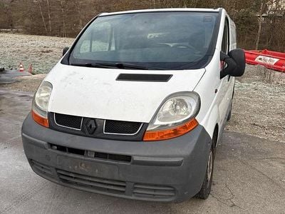 Gebraucht Renault Trafic 101 PS (74 kW) 2004 Weiß Van / Kleinbus