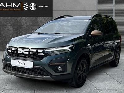 Neu Dacia Jogger Extreme 141 PS (103 kW) 2025 Gruen Van / Kleinbus