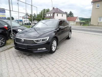 Gebraucht VW Passat Comfortline 150 PS (110 kW) 2018 Deep black perleffekt Kombi
