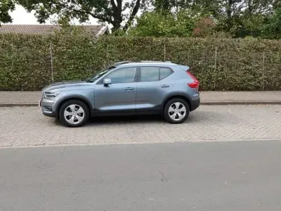 Gebraucht Volvo XC40 Momentum 190 PS (139 kW) 2019 Grau SUV