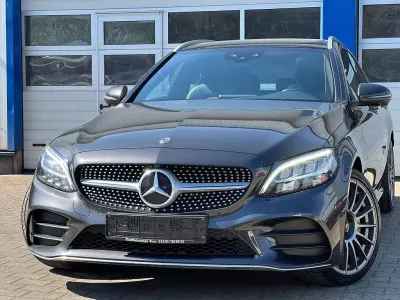 Gebraucht Mercedes C300 AMG line 245 PS (180 kW) 2019 Grau Limousine