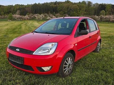 Usata Ford Fiesta 80 CV (58 kW) 2005 Rosso Utilitaria