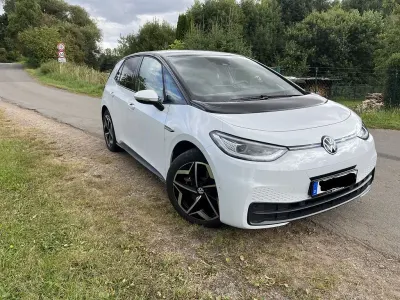 Gebraucht VW ID.3 Pro Performance 150 kW (204 PS) 2022 Weiß Kleinwagen