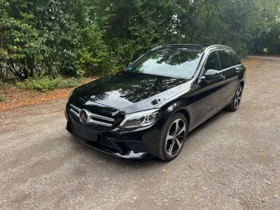 Gebraucht Mercedes C300e Avantgarde 306 PS (225 kW) 2020 Schwarz Kombi