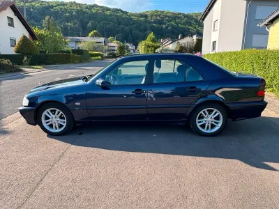 Gebraucht Mercedes C180 2000 Blau Limousine
