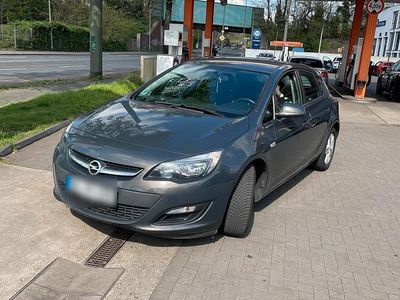 Gebraucht Opel Astra 116 PS (85 kW) 2015 Grau Limousine