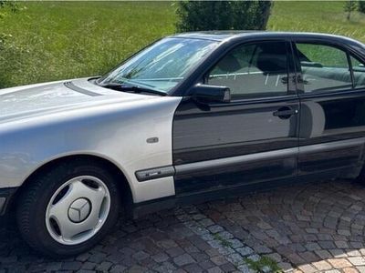 Mercedes E200