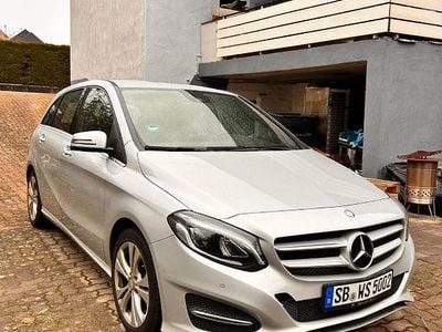 Brugt Mercedes B200 Urban 156 HK (114 kW) 2015 Sølv MPV