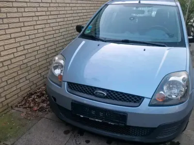 Gebraucht Ford Fiesta 65 PS (47 kW) 2007 Blau Kleinwagen