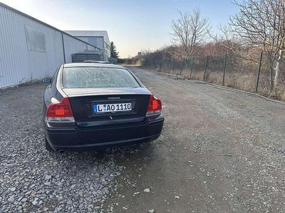Begagnad Volvo S60 Momentum 209 HK (153 kW) 2004 Blå Sedan