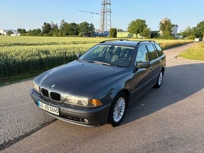 BMW 525