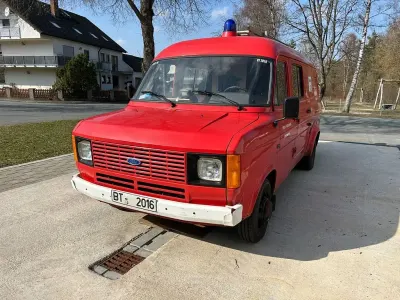 Brugt Ford Transit 77 HK (56 kW) 1979 Rød MPV