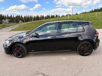 Second-hand VW Golf VII GTI 230 CP (169 kW) 2013 Negru Berlinǎ