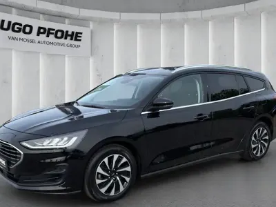 Gebraucht Ford Focus Titanium 125 PS (91 kW) 2023 Schwarz Kombi