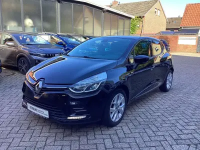 Używany Renault Clio IV LIMITED 90 KM (66 kW) 2019 Czarny Hatchback