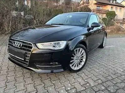 Gebraucht Audi A3 Ambition 105 PS (77 kW) 2013 Schwarz Limousine