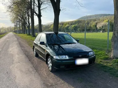 Gebraucht Mazda 323 1997 Grün Kleinwagen