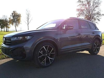 Neu VW Touareg R-line 286 PS (210 kW) 2025 Siliziumgrau metallic SUV