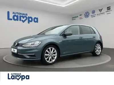 Gebraucht VW Golf VII IQ Drive 131 PS (96 kW) 2019 Petroleum blue metallic Limousine