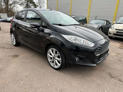 Gebraucht Ford Fiesta Titanium 101 PS (74 kW) 2015 Schwarz Limousine