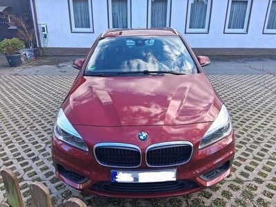 Gebraucht BMW 218 136 PS (100 kW) 2018 Rot Kombi