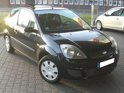 Gebraucht 2007 Ford Fiesta Limousine | 2.600 € (Fairer Preis)