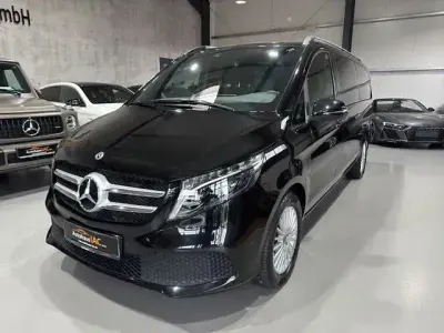 Gebraucht Mercedes V300 237 PS (174 kW) 2024 Schwarz Van / Kleinbus