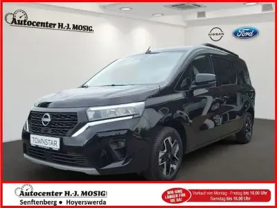 Neu Nissan Townstar Tekna 131 PS (96 kW) 2026 Schwarz Kombi