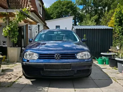 Gebraucht VW Golf IV 101 PS (74 kW) 2000 Blau Kleinwagen