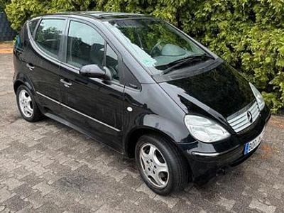 Schwarz Gebraucht 2002 Mercedes A140 Kleinwagen | 999 €