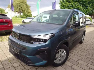 Neu Peugeot Rifter Allure 102 PS (75 kW) 2025 Artensegrau Van / Kleinbus