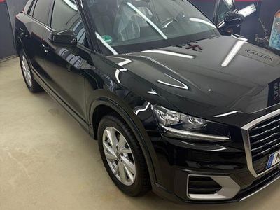 Schwarz Gebraucht 2018 Audi Q2 Design SUV | 14.200 € (Fairer Preis)