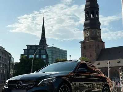 Gebraucht Mercedes 300 AMG line 311 PS (228 kW) 2020 Grau Limousine