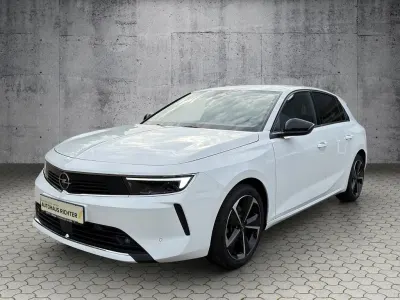 Gebraucht Opel Astra 131 PS (96 kW) 2023 Weiß Kleinwagen