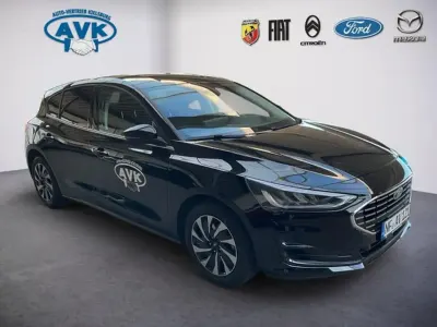 Gebraucht Ford Focus Titanium 125 PS (91 kW) 2026 Schwarz Kleinwagen