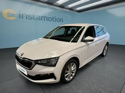 Używany Skoda Scala Style 150 KM (110 kW) 2023 Biały Hatchback
