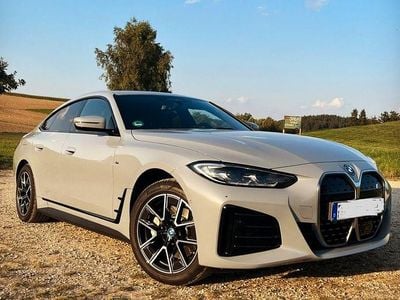 Grau Gebraucht 2023 BMW i4 M Sport Limousine | 34.990 € (Guter Preis)