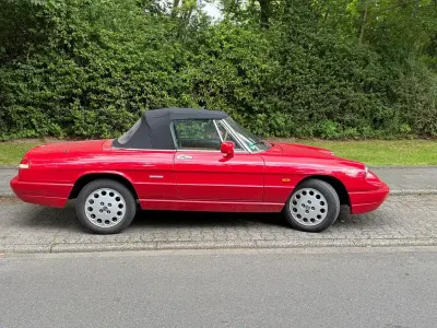 Gebraucht Alfa Romeo Spider 120 PS (88 kW) 1990 Rot Cabrio