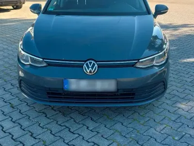 Gebraucht VW Golf VII 116 PS (85 kW) 2021 Grau Kleinwagen