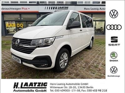 Weiß Gebraucht 2021 VW Multivan Family Van | 42.995 € (Guter Preis)